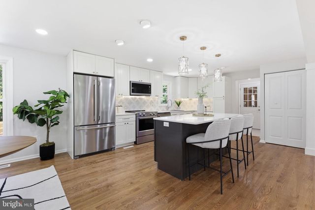 1411 BRIGHTON DAM RD, Brookeville, MD 20833