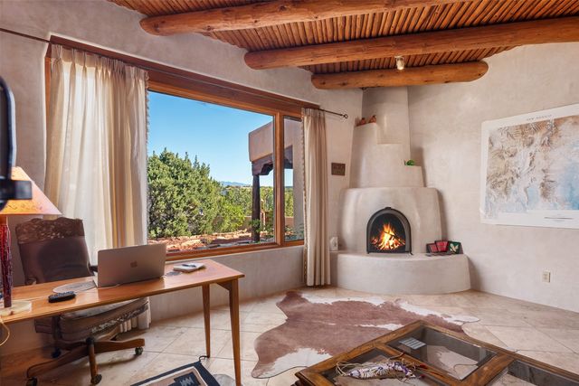 18 Daisy Circle, Santa Fe, NM 87506