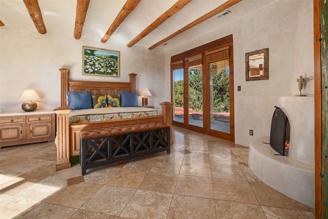 18 Daisy Circle, Santa Fe, NM 87506
