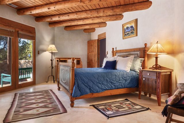 18 Daisy Circle, Santa Fe, NM 87506