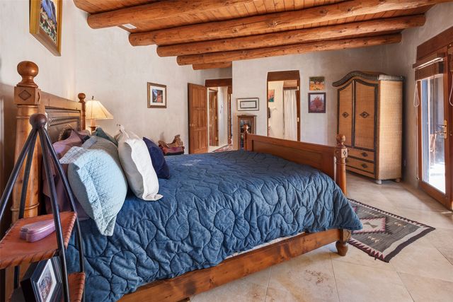 18 Daisy Circle, Santa Fe, NM 87506