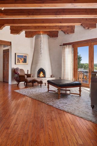 18 Daisy Circle, Santa Fe, NM 87506