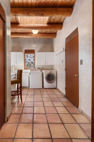 18 Daisy Circle, Santa Fe, NM 87506