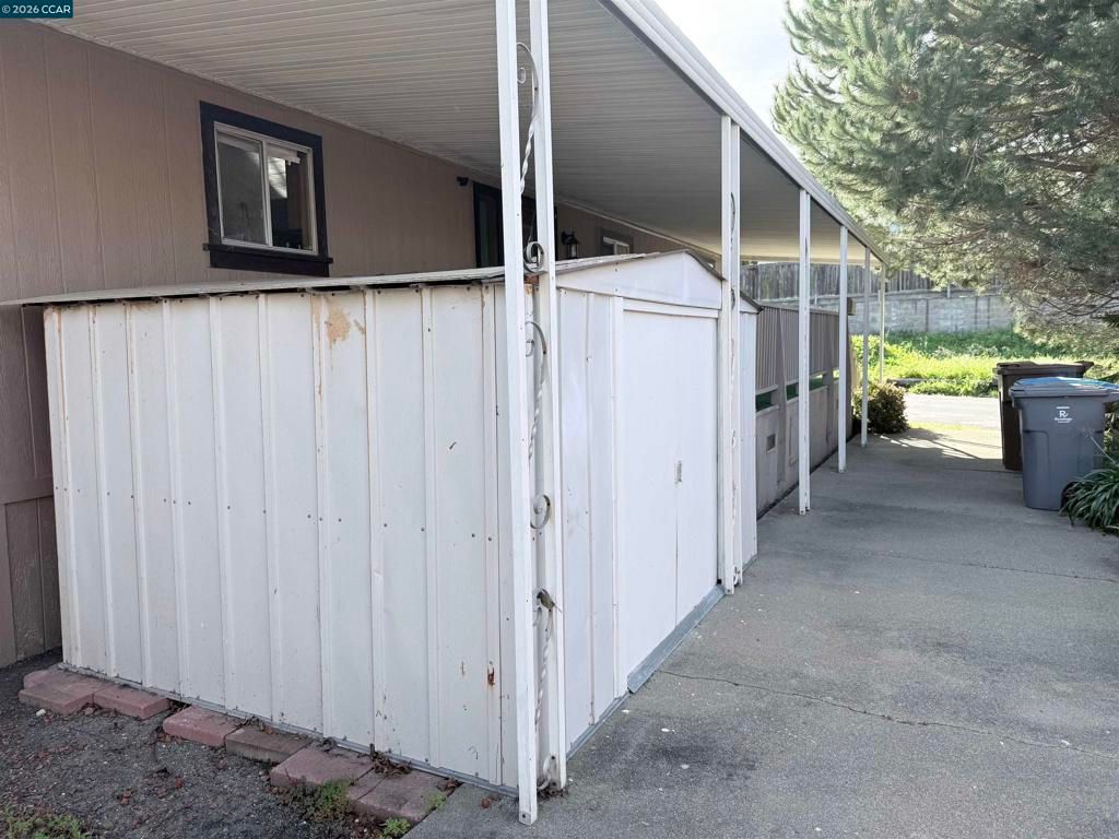 Image 14 of property listing at 244 American Canyon Rd, American Canyon, CA 94503