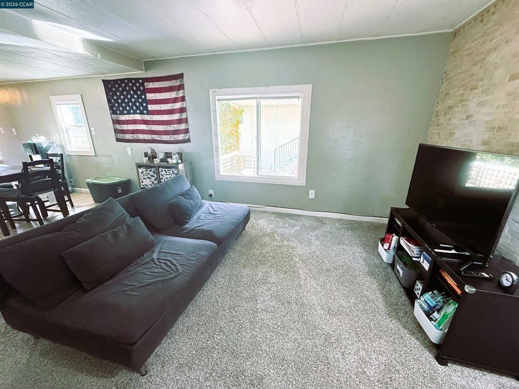 Image 2 of property listing at 244 American Canyon Rd, American Canyon, CA 94503