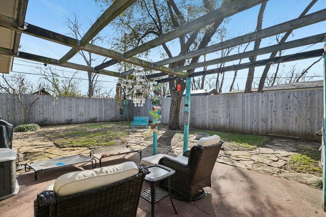 1602 Marshalldale Drive, Arlington, TX 76013