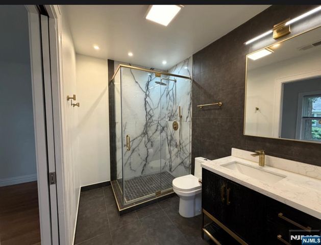 91 Birchwood Road, Glen Rock, NJ 07452