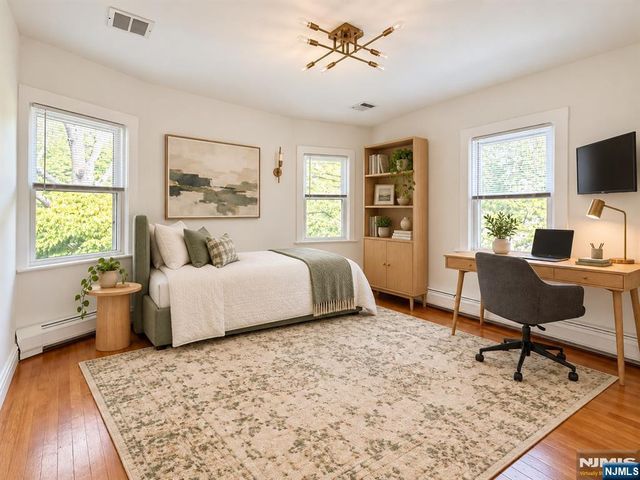 91 Birchwood Road, Glen Rock, NJ 07452