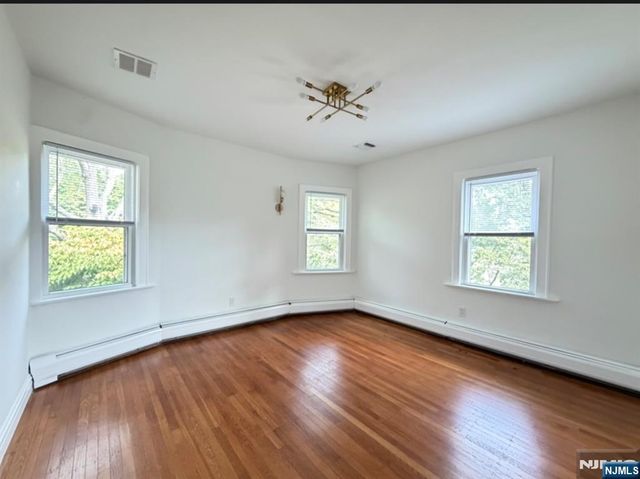 91 Birchwood Road, Glen Rock, NJ 07452