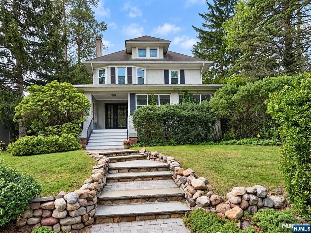 91 Birchwood Road, Glen Rock, NJ 07452