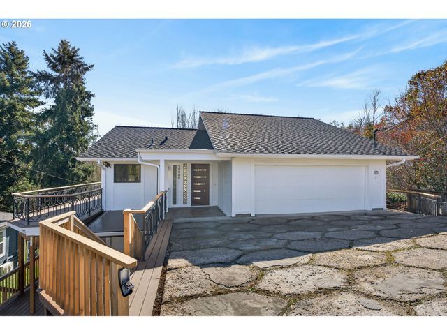 3226 Sw DOLPH Ct, Portland, OR 97219