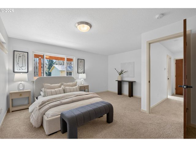 3226 Sw DOLPH Ct, Portland, OR 97219