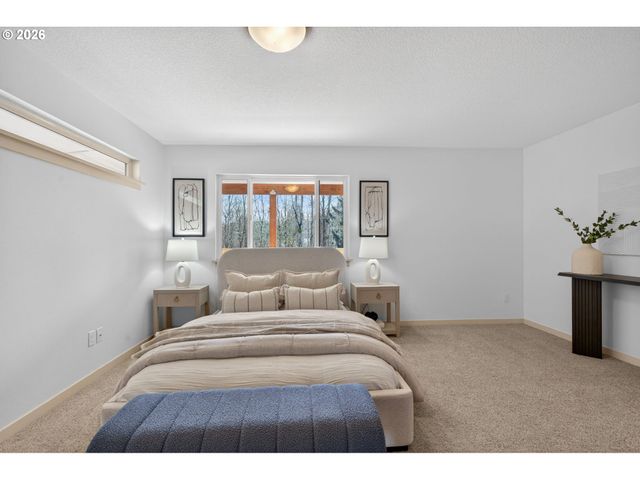 3226 Sw DOLPH Ct, Portland, OR 97219