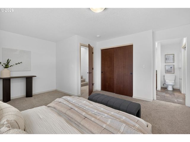 3226 Sw DOLPH Ct, Portland, OR 97219