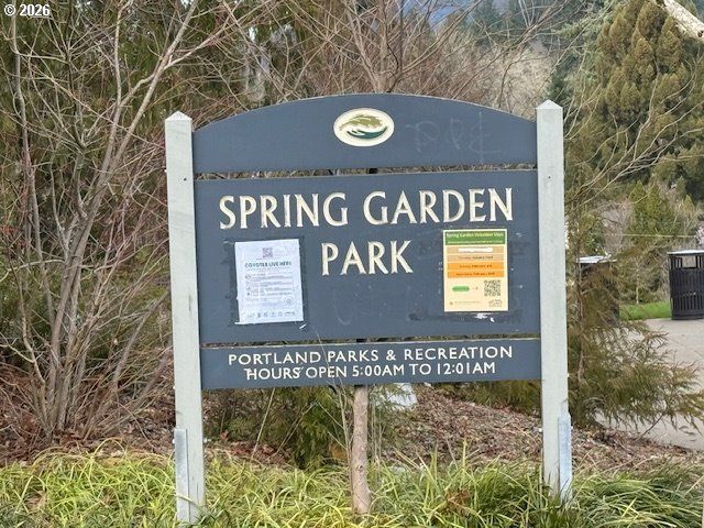 3226 Sw DOLPH Ct, Portland, OR 97219