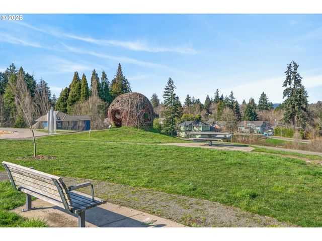 3226 Sw DOLPH Ct, Portland, OR 97219