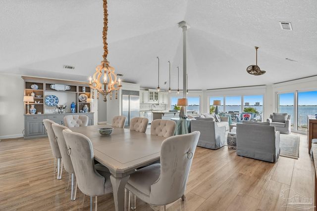 1119 Soundview Trl, Gulf Breeze, FL 32561