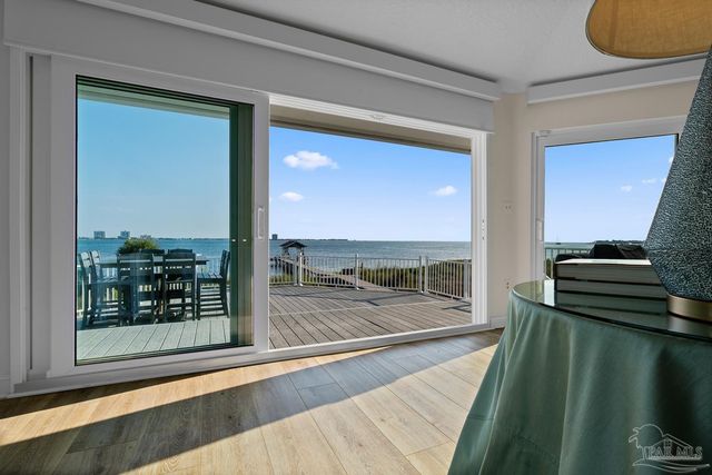 1119 Soundview Trl, Gulf Breeze, FL 32561