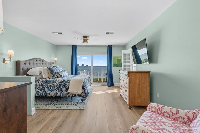 1119 Soundview Trl, Gulf Breeze, FL 32561