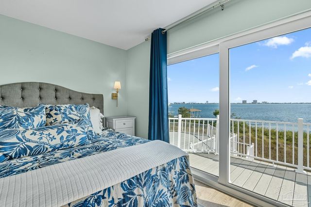 1119 Soundview Trl, Gulf Breeze, FL 32561