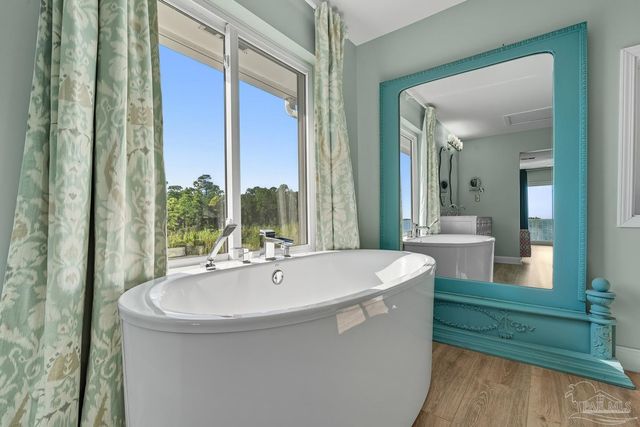 1119 Soundview Trl, Gulf Breeze, FL 32561