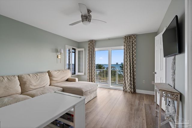 1119 Soundview Trl, Gulf Breeze, FL 32561