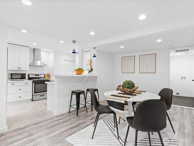 12404 NE 95th Street, Kirkland, WA 98033