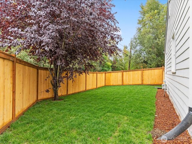 12404 NE 95th Street, Kirkland, WA 98033
