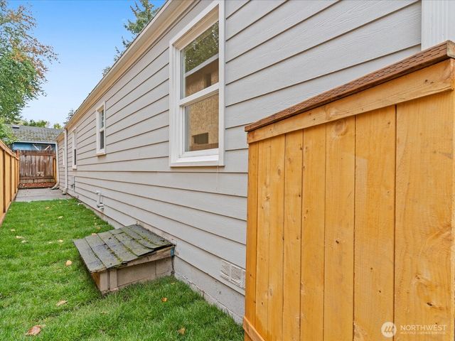12404 NE 95th Street, Kirkland, WA 98033