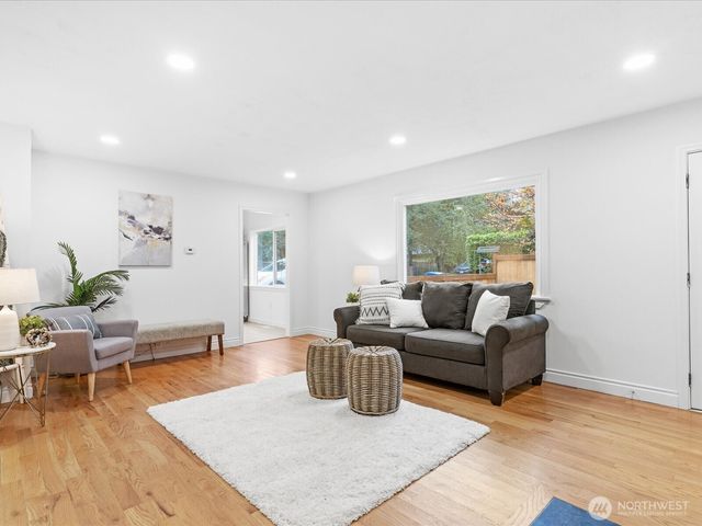 12404 NE 95th Street, Kirkland, WA 98033
