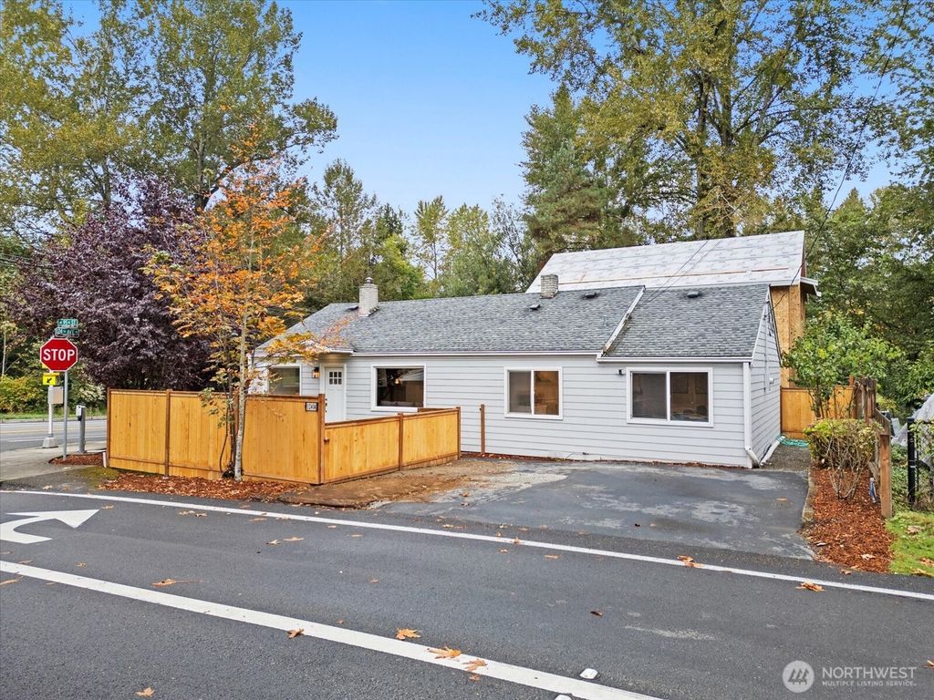 12404 NE 95th Street, Kirkland, WA 98033