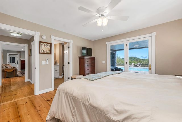 33 Sky Lane, Wolfeboro, NH 03894