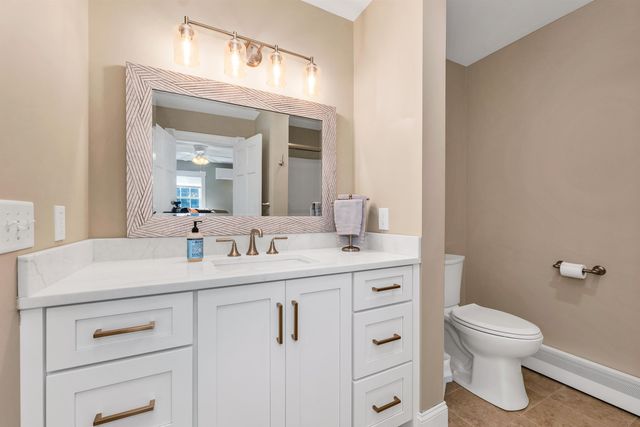 33 Sky Lane, Wolfeboro, NH 03894