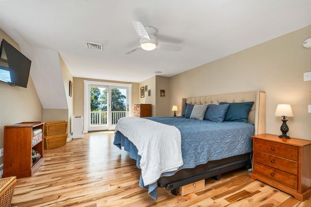 33 Sky Lane, Wolfeboro, NH 03894