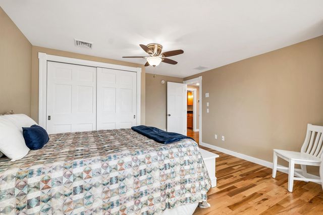 33 Sky Lane, Wolfeboro, NH 03894