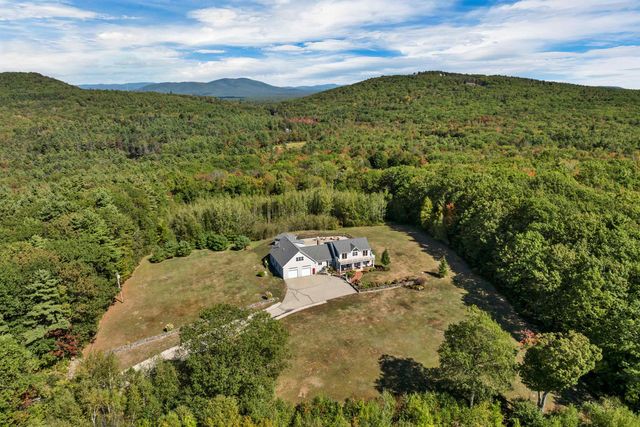 33 Sky Lane, Wolfeboro, NH 03894