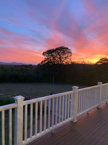 33 Sky Lane, Wolfeboro, NH 03894