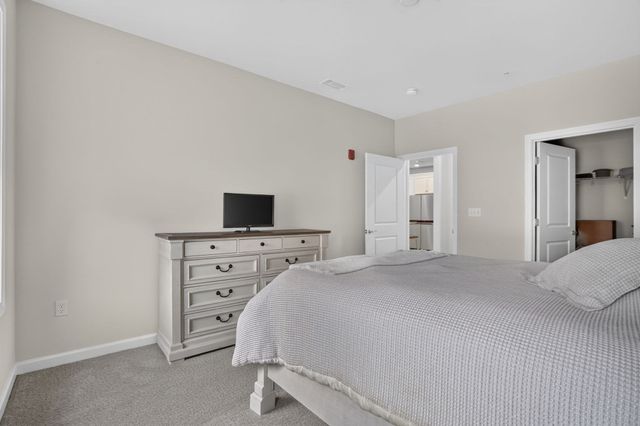 240 Martins Landing 102, North Reading, MA 01864