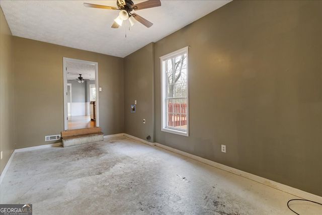 305 Daileys Plantation Court, Mcdonough, GA 30253