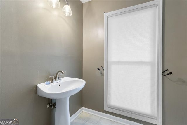 305 Daileys Plantation Court, Mcdonough, GA 30253