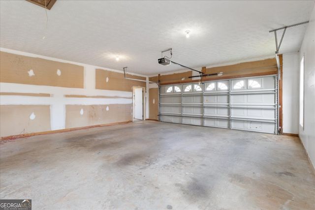 305 Daileys Plantation Court, Mcdonough, GA 30253