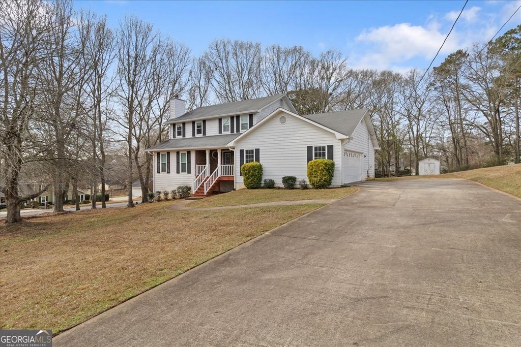305 Daileys Plantation Court, Mcdonough, GA 30253
