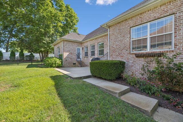 1014 Rosemont Ter, Smyrna, TN 37167