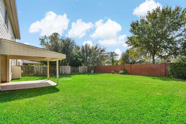 8019 Spring Bluebonnet Drive, Sugar Land, TX 77479