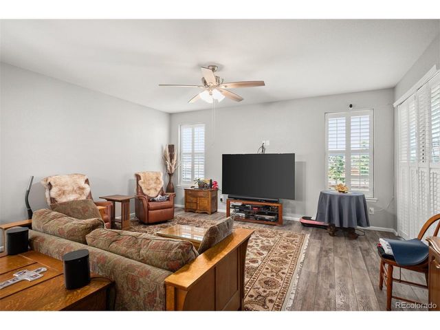 27571 E 7th Dr, Aurora, CO 80018