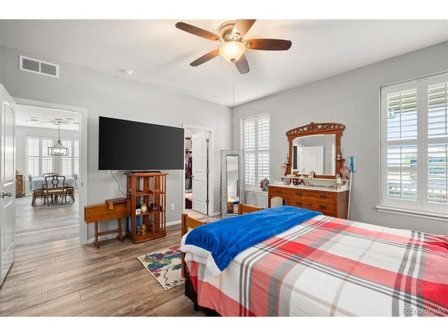 27571 E 7th Dr, Aurora, CO 80018