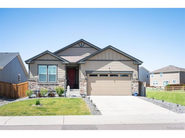 27571 E 7th Dr, Aurora, CO 80018