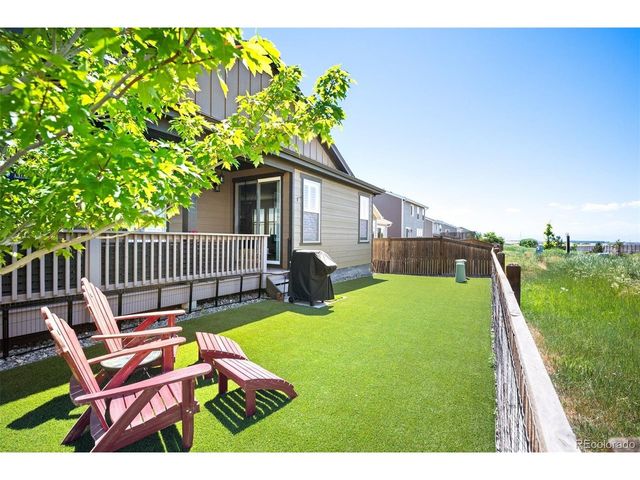 27571 E 7th Dr, Aurora, CO 80018
