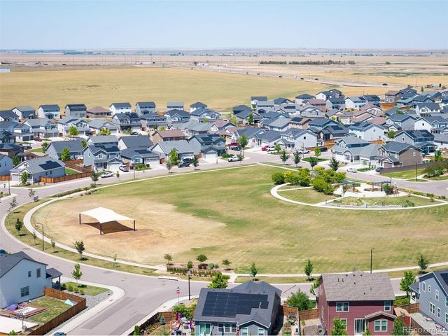 27571 E 7th Dr, Aurora, CO 80018