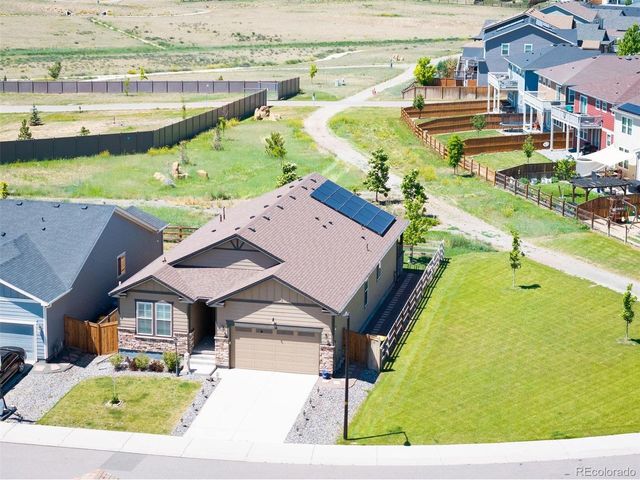 27571 E 7th Dr, Aurora, CO 80018